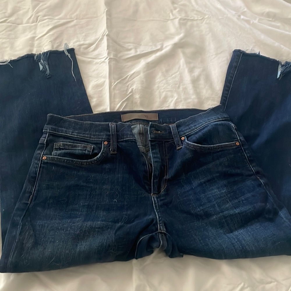 Joes Jeans wide legged flair distressed capri